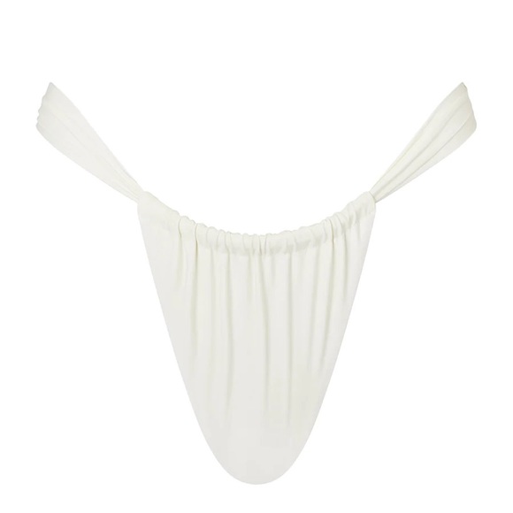 Sylk swim rya string side bottom in ivory size medium (runs small) - Picture 2 of 4